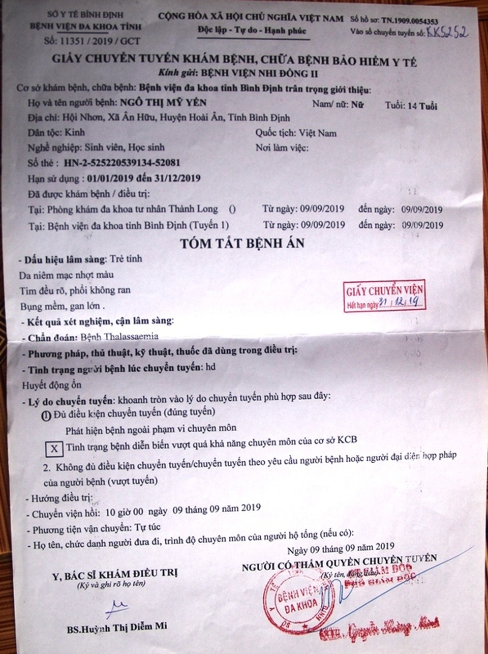 Bạn đọc Dân trí giúp đỡ cô học trò nghèo 12 năm mắc bệnh “hiểm” - 2