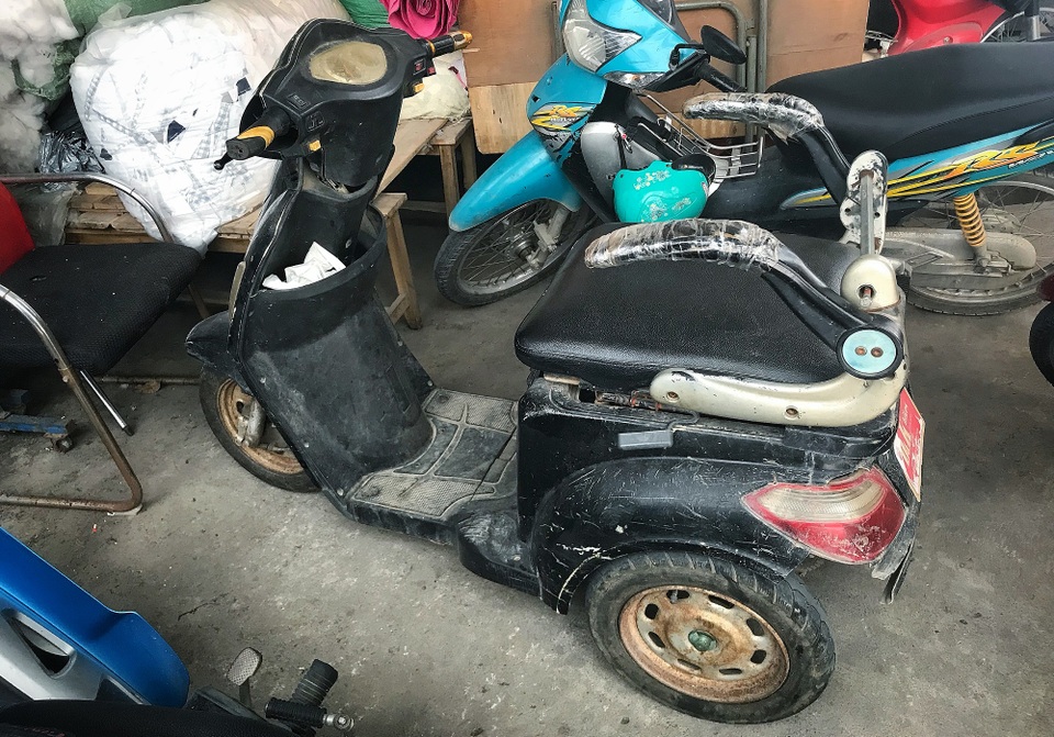Nghẹn ngào với câu chuyện tình yêu của người vợ “tí hon” và chồng khuyết tật - 6 Nghẹn ngào với câu chuyện tình yêu của người vợ “tí hon” và chồng khuyết tật - 6