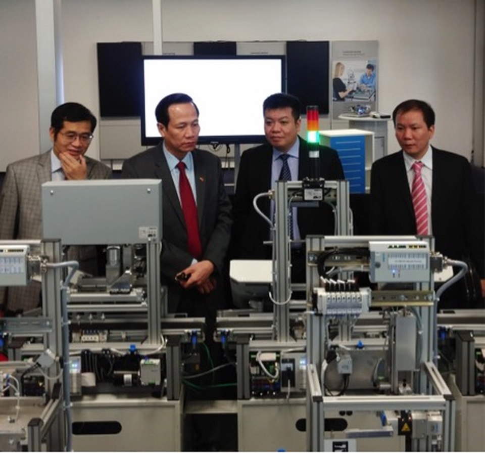 Việt Nam - CHLB Đức tăng cường hợp tác GDNN và tiếp nhận lao động - 3 Việt Nam - CHLB Đức tăng cường hợp tác GDNN và tiếp nhận lao động - 3