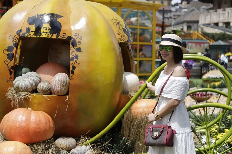 “Bí ngô đại náo ở Vương quốc Ánh Dương” – show diễn đặc biệt phải thưởng thức trong mùa Halloween - 1 “Bí ngô đại náo ở Vương quốc Ánh Dương” – show diễn đặc biệt phải thưởng thức trong mùa Halloween - 1