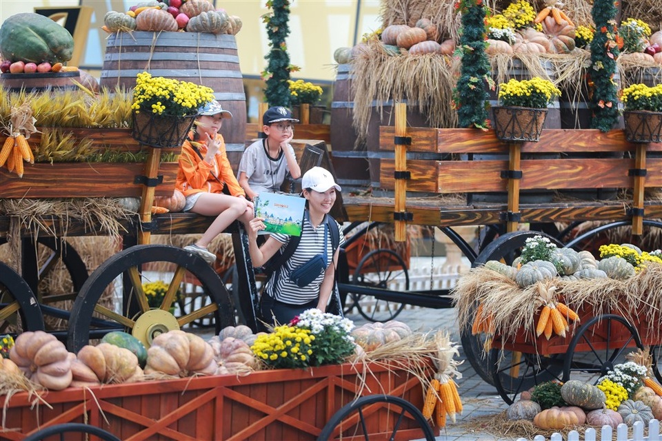 “Bí ngô đại náo ở Vương quốc Ánh Dương” – show diễn đặc biệt phải thưởng thức trong mùa Halloween - 3 “Bí ngô đại náo ở Vương quốc Ánh Dương” – show diễn đặc biệt phải thưởng thức trong mùa Halloween - 3