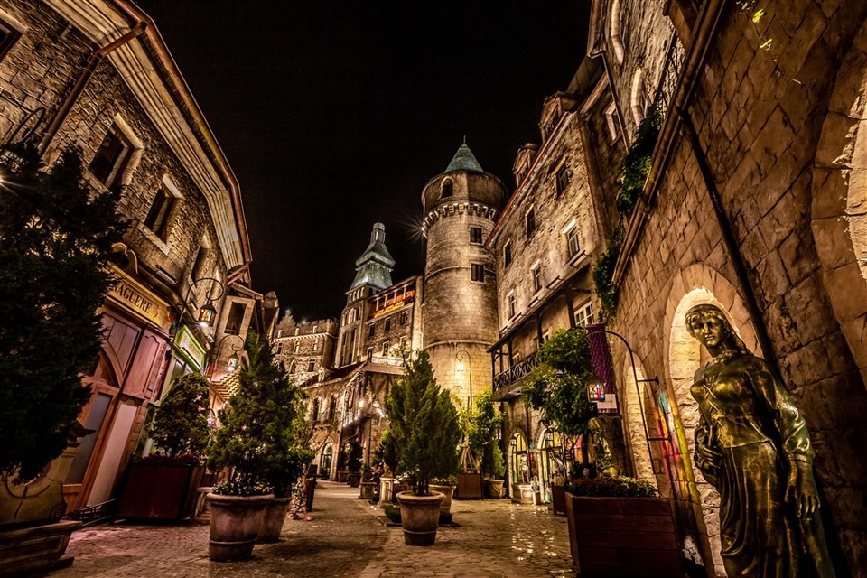 “Bí ngô đại náo ở Vương quốc Ánh Dương” – show diễn đặc biệt phải thưởng thức trong mùa Halloween - 5 “Bí ngô đại náo ở Vương quốc Ánh Dương” – show diễn đặc biệt phải thưởng thức trong mùa Halloween - 5