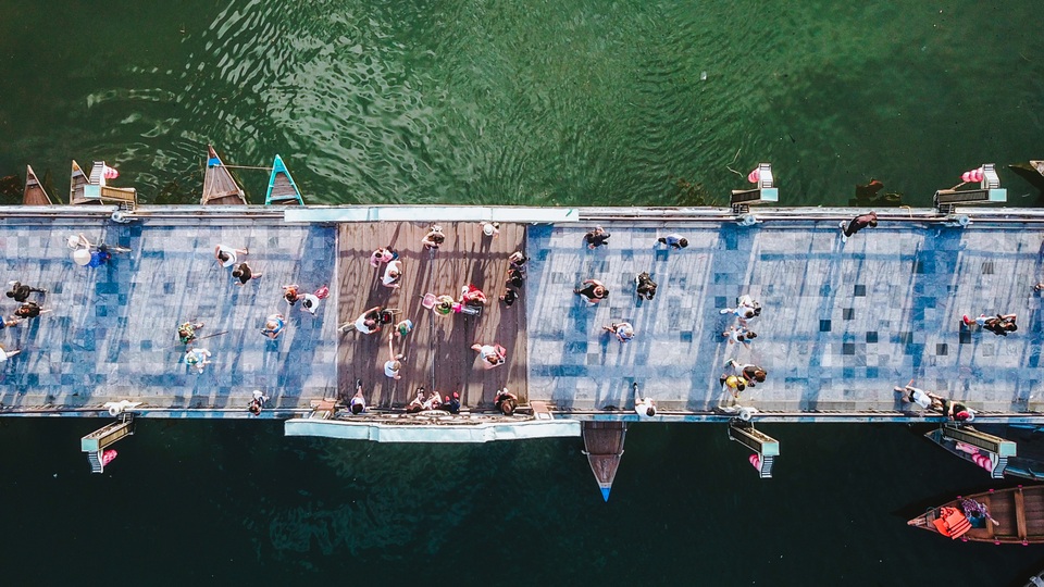 Dạo phố cổ Hội An trong nắng Thu vàng