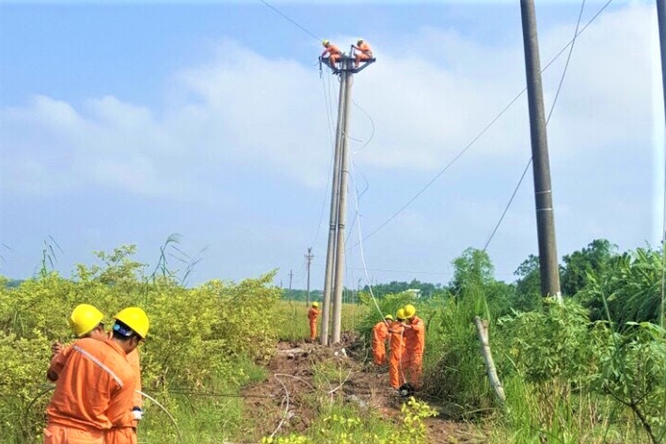 EVNPNC: 50 năm đưa dòng điện vươn xa, đánh thức miền hoang sơ - 2