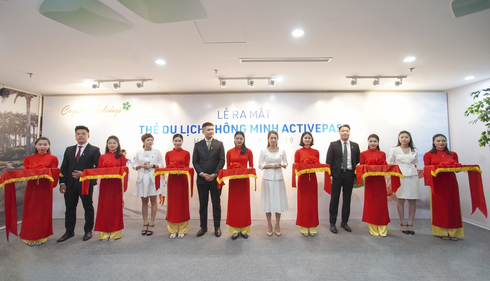 Crystal Holidays trình làng sản phẩm mới Thẻ Du lịch thông minh ActivePass - 1 Crystal Holidays trình làng sản phẩm mới Thẻ Du lịch thông minh ActivePass - 1