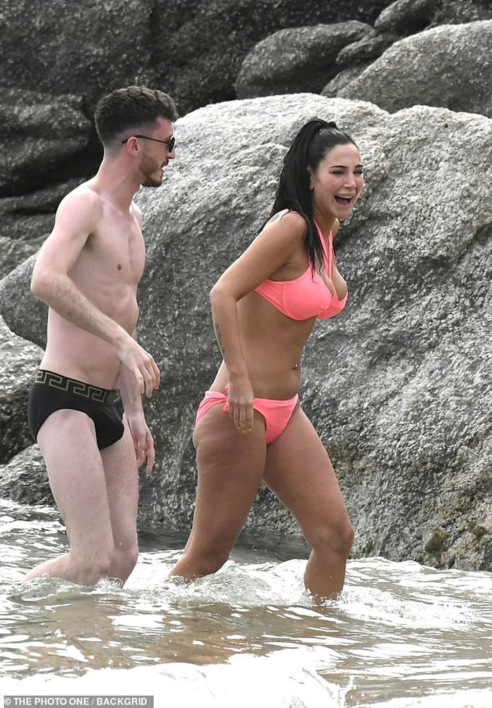 Tulisa khoe ngực căng đầy - 2 Tulisa khoe ngực căng đầy - 2