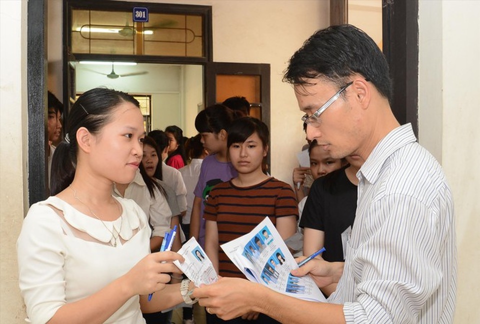 Thi THPT quốc gia trên máy tính: Có hạn chế tiêu cực? - 1 Thi THPT quốc gia trên máy tính: Có hạn chế tiêu cực? - 1