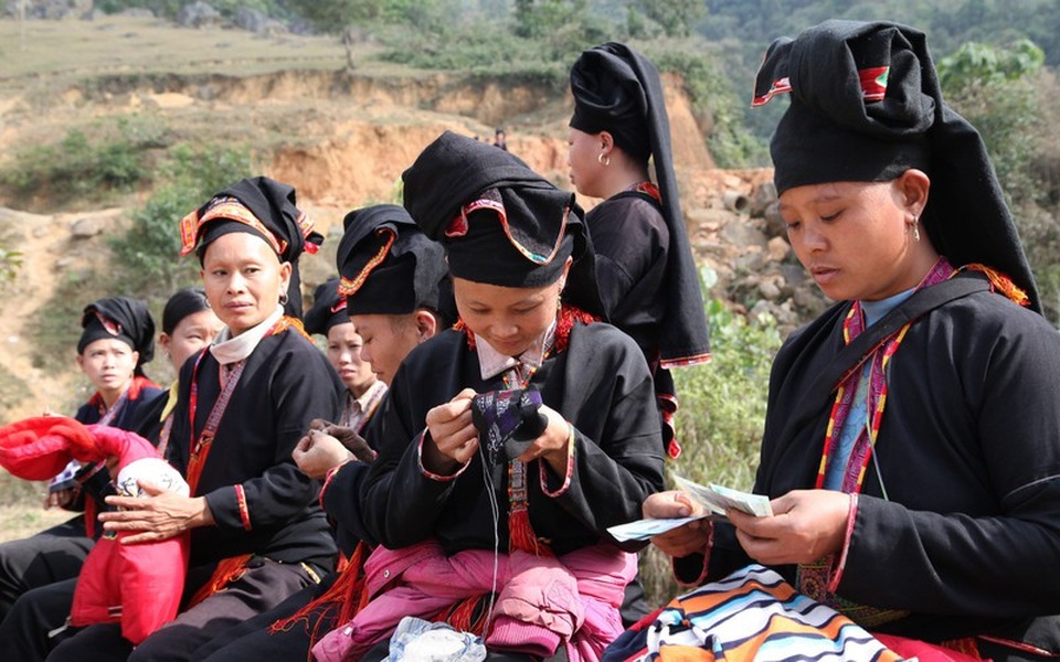 Điểm mới trong thi tuyển công chức với người dân tộc thiểu số - 1 Điểm mới trong thi tuyển công chức với người dân tộc thiểu số - 1