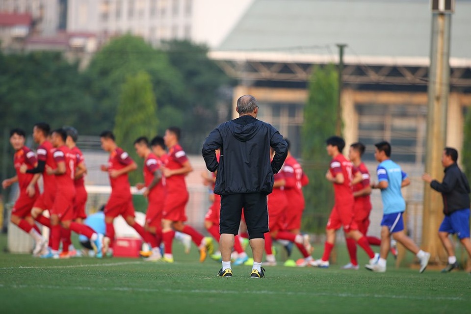 Xuân Trường dính chấn thương, HLV Park Hang Seo lo lắng - 10
