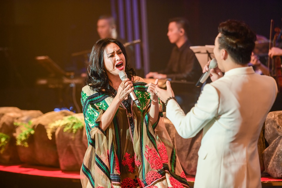 Thanh Lam, Lê Việt Anh “dụ” khán giả vào mê cung âm nhạc bằng giọng hát ma lực - 5 Thanh Lam, Lê Việt Anh “dụ” khán giả vào mê cung âm nhạc bằng giọng hát ma lực - 5