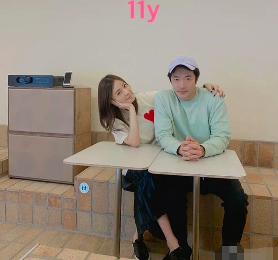 Từ cặp đôi bị phản đối, vợ chồng Kwon Sang Woo minh chứng 11 năm hôn nhân ngọt ngào - 1 Từ cặp đôi bị phản đối, vợ chồng Kwon Sang Woo minh chứng 11 năm hôn nhân ngọt ngào - 1