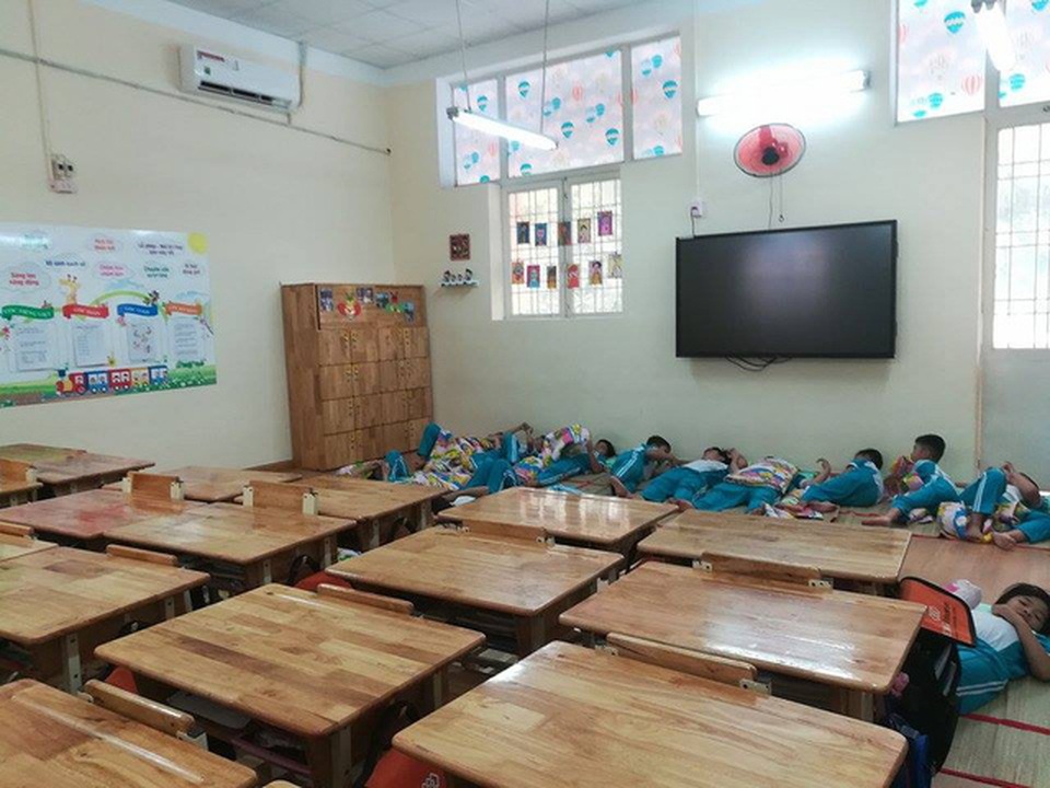 Trường tiên tiến “kẹt” vì học sinh... nợ tiền học! - 2 Trường tiên tiến “kẹt” vì học sinh... nợ tiền học! - 2