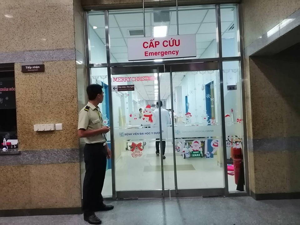 Những nạn nhân đầu tiên trong vụ du khách Việt bị đánh bom ở Ai Cập trở về - 3 An ninh xiết chặt tại khoa cấp cứu của bệnh viện ĐH Y dược
