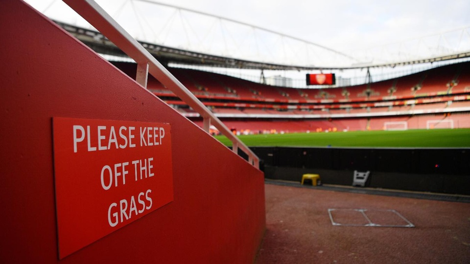Arsenal 4-1 Fulham: "Pháo thủ" bùng nổ ở hiệp hai - 12 
Emirates trước giờ bóng lăn