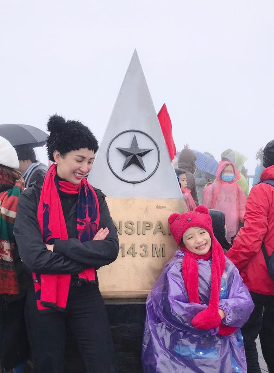 Ngọc Diễm chia sẻ, khi Chiko lên 5, qua những câu chuyện của mẹ cô bé mong muốn được một lần đặt chân lên đỉnh Fansipan nhìn tuyết rơi. 3 năm qua, giấc mơ của cô gái nhỏ chưa được thực hiện vì mẹ bận rộn công việc riêng và sợ cái lạnh miền Bắc ảnh hưởng sức khỏe con. Khi hai mẹ con sẵn sàng, Ngọc Diễm cùng Chiko lên kế hoạch đến Sapa ngày cuối năm 2018.