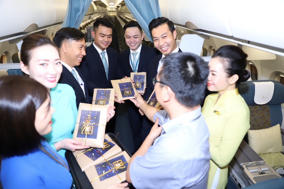 Nhà ga Cảng Hàng không quốc tế Đà Nẵng đón hành khách “xông đất” năm mới 2019 - 7 Nhà ga Cảng Hàng không quốc tế Đà Nẵng đón hành khách “xông đất” năm mới 2019 - 7