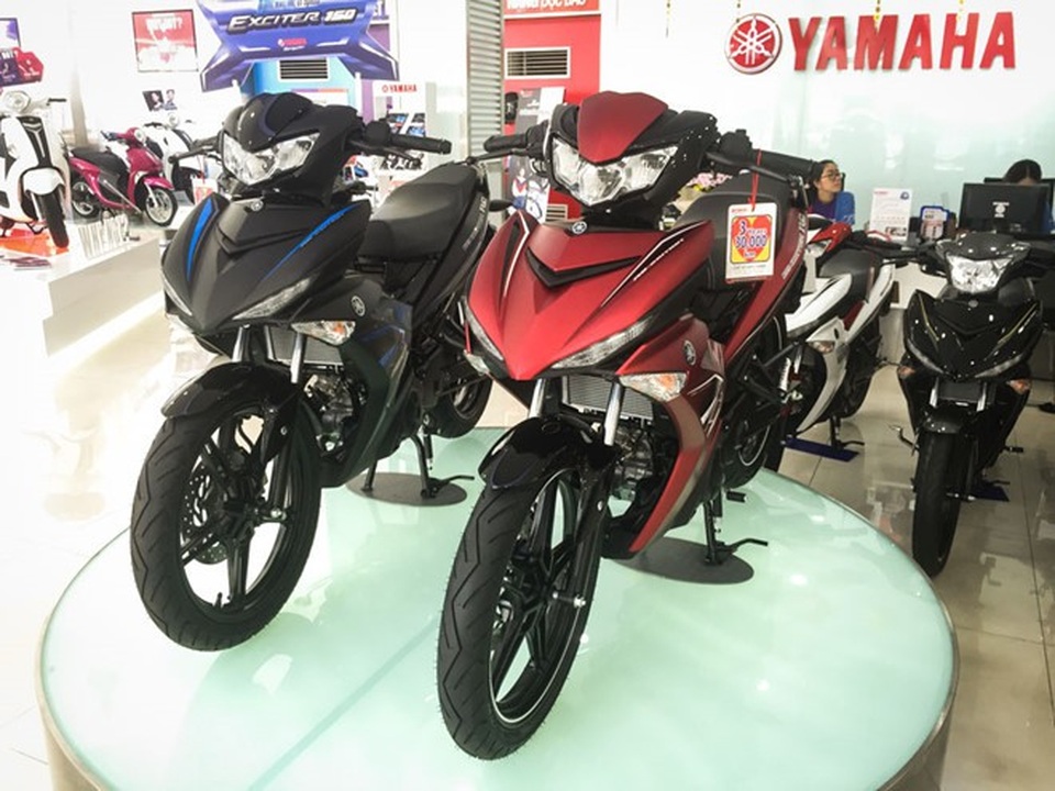 Xe máy Việt Nam: Kẻ ăn không hết, người lần chẳng ra - 3
Yamaha tuyên bố tăng sản lượng sản xuất xe tay ga nhưng lợi nhuận phần lớn vẫn nhờ xe số, trong đó mẫu Exciter là chủ lực