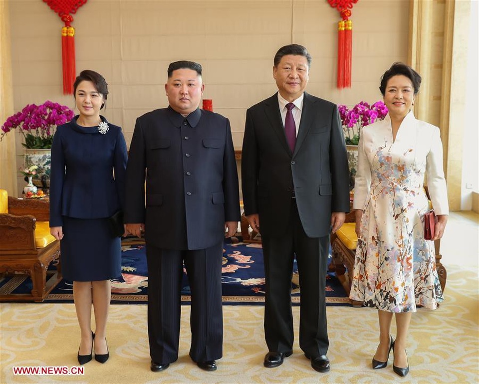 Khoảnh khắc ấn tượng trong chuyến thăm Trung Quốc của ông Kim Jong-un - Ảnh 10. Khoảnh khắc ấn tượng trong chuyến thăm Trung Quốc của ông Kim Jong-un - Ảnh 10.