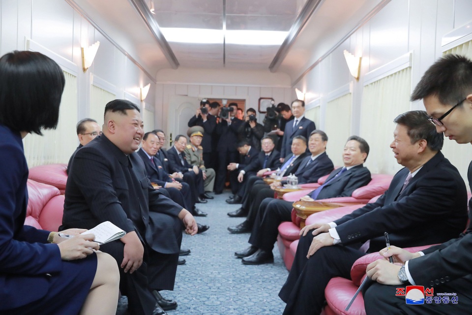 Khoảnh khắc ấn tượng trong chuyến thăm Trung Quốc của ông Kim Jong-un - Ảnh 17. Khoảnh khắc ấn tượng trong chuyến thăm Trung Quốc của ông Kim Jong-un - Ảnh 17.