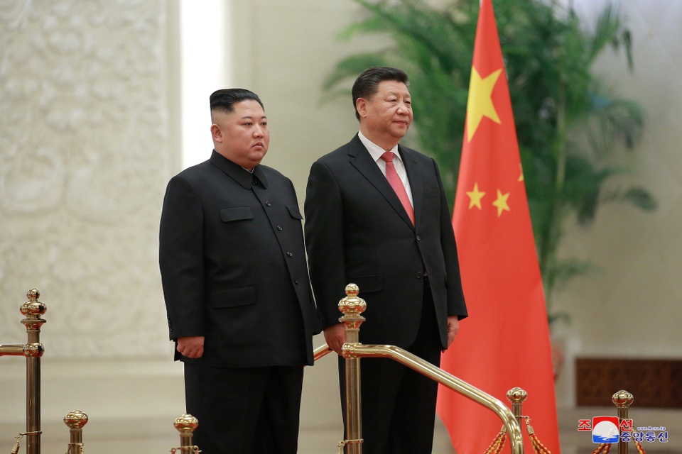 Khoảnh khắc ấn tượng trong chuyến thăm Trung Quốc của ông Kim Jong-un - Ảnh 6. Khoảnh khắc ấn tượng trong chuyến thăm Trung Quốc của ông Kim Jong-un - Ảnh 6.