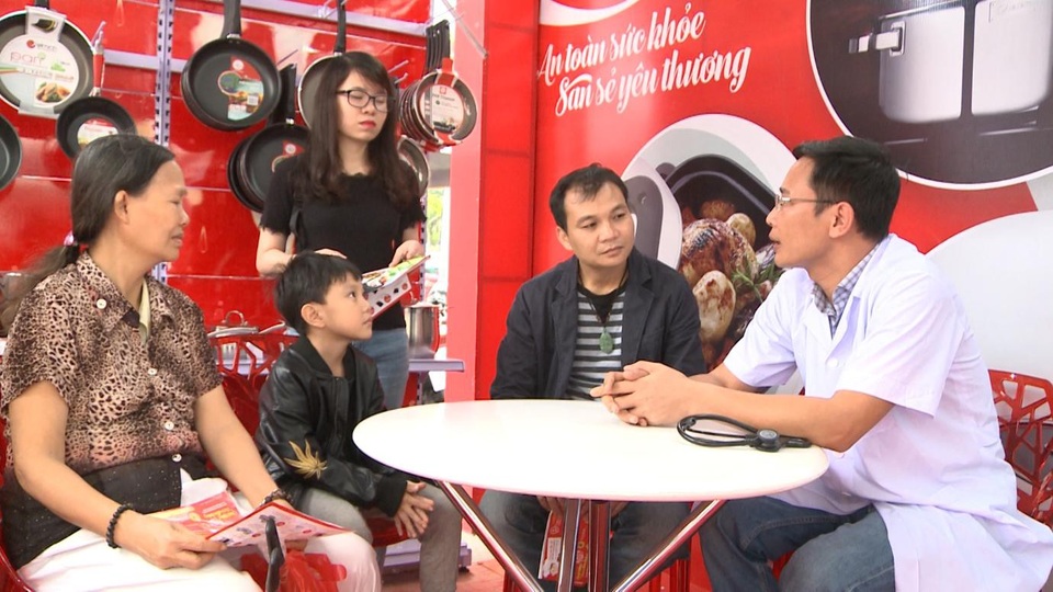 Chuyên gia tư vấn mẹo để bữa ăn luôn an toàn và nhiều dinh dưỡng - Ảnh 1. Chuyên gia tư vấn mẹo để bữa ăn luôn an toàn và nhiều dinh dưỡng - Ảnh 1.