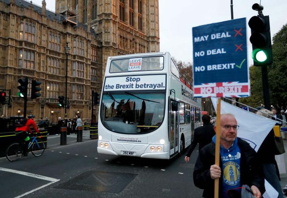 Người Anh xuống đường vì Brexit trước giờ G - Ảnh 14. Người Anh xuống đường vì Brexit trước giờ G - Ảnh 14.