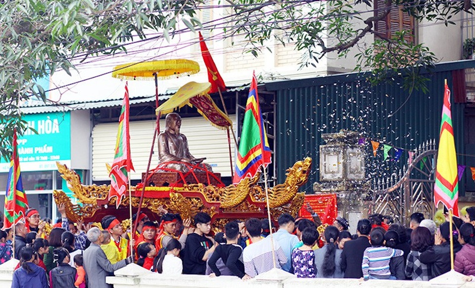 Long trọng tưởng niệm 345 năm ngày sinh và trao tượng đồng danh nhân Nguyễn Quý Ân - Ảnh 7. Long trọng tưởng niệm 345 năm ngày sinh và trao tượng đồng danh nhân Nguyễn Quý Ân - Ảnh 7.