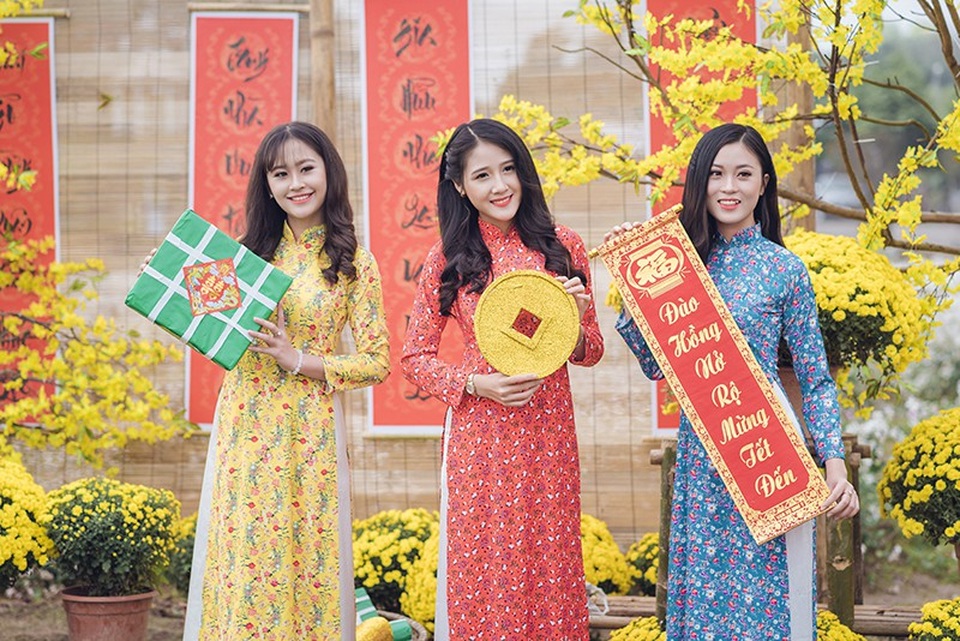 Tân hoa khôi Imiss Thăng Long khoe sắc trong bộ ảnh đón Xuân sớm - Ảnh 8. Tân hoa khôi Imiss Thăng Long khoe sắc trong bộ ảnh đón Xuân sớm - Ảnh 8.