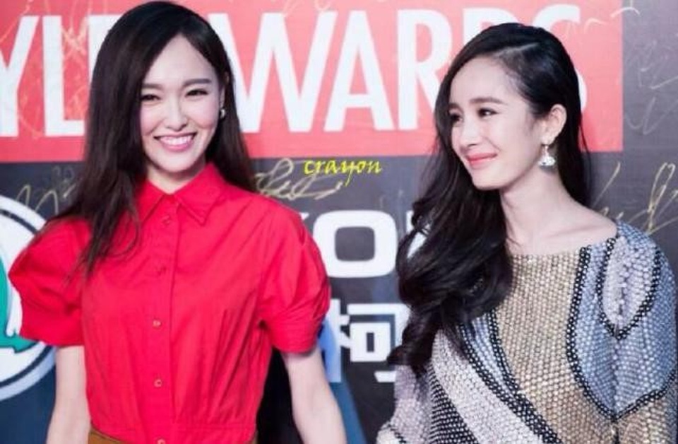 Từng là chị em tốt, Dương Mịch và Đường Yên cố tránh nhau tại một sự kiện - Ảnh 7. Từng là chị em tốt, Dương Mịch và Đường Yên cố tránh nhau tại một sự kiện - Ảnh 7.