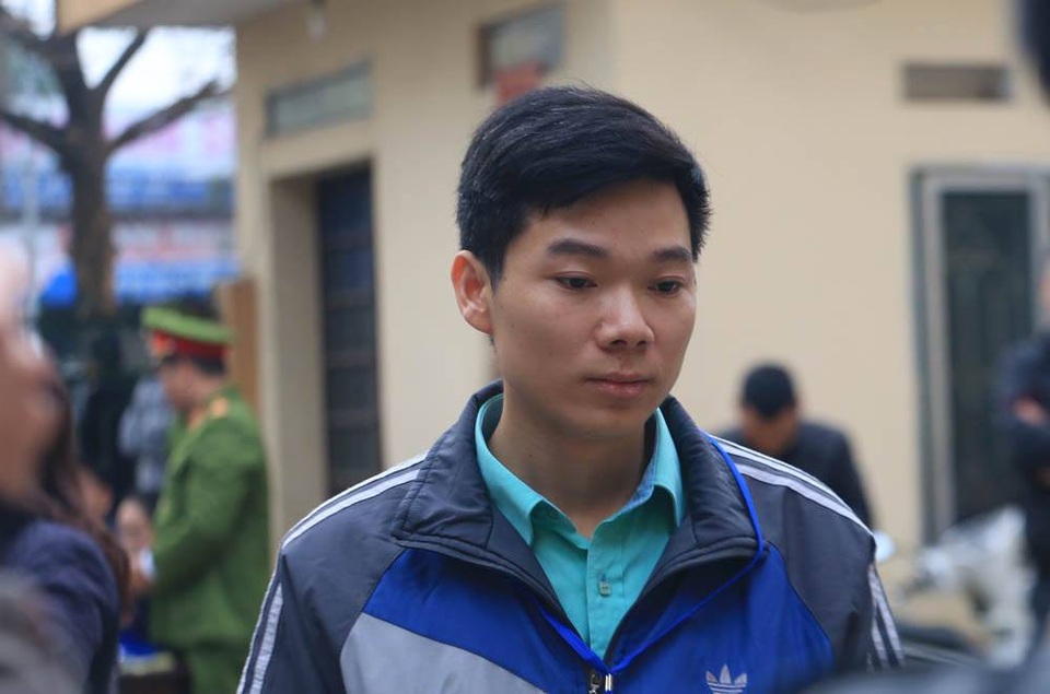 Xử vụ chạy thận tử vong: Bác sĩ Hoàng Công Lương không chắc chắn về sức khỏe của mình - Ảnh 1. Xử vụ chạy thận tử vong: Bác sĩ Hoàng Công Lương không chắc chắn về sức khỏe của mình - Ảnh 1.