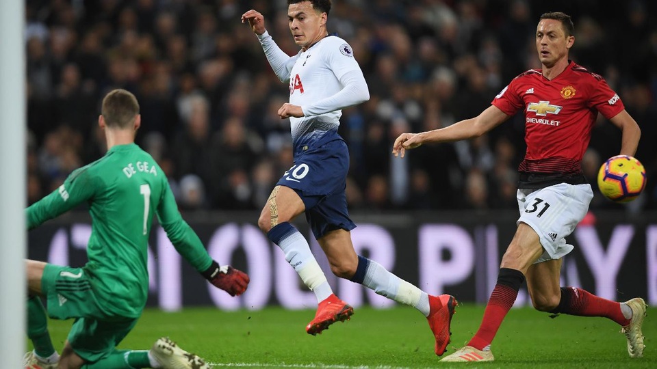 Nhìn lại chiến thắng của Man Utd trước Tottenham - Ảnh 17.