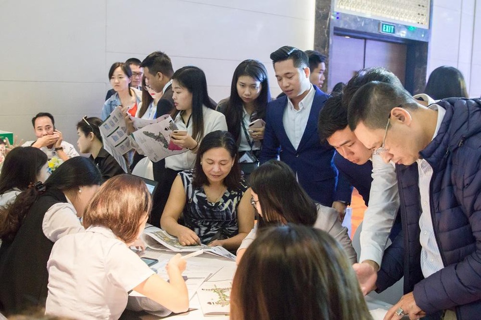 Nhà phố Hà Nội: Khu Đông tiếp tục dẫn đầu thị trường về tỷ lệ tiêu thụ - Ảnh 1.