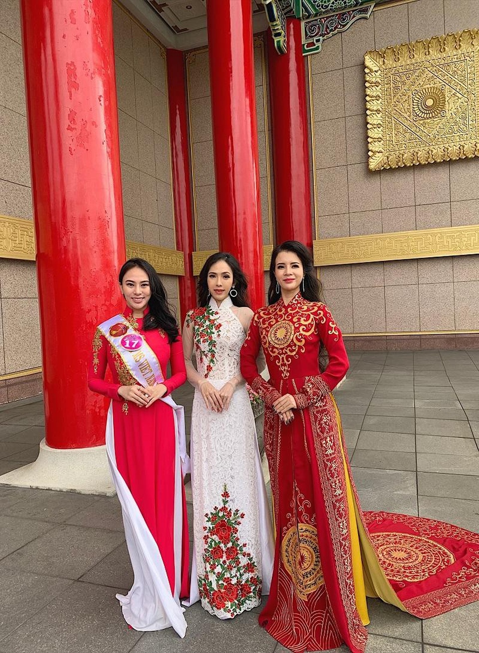 Thu Hoàng toả sáng trong trang phục áo dài của nhà thiết kế Ngô Nhật Huy - Ảnh 3. Thu Hoàng toả sáng trong trang phục áo dài của nhà thiết kế Ngô Nhật Huy - Ảnh 3.