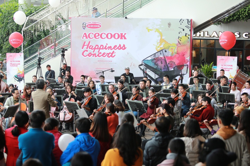 Khán giả thủ đô say mê với Acecook Happiness Concert 2019 - Ảnh 5. Khán giả thủ đô say mê với Acecook Happiness Concert 2019 - Ảnh 5.