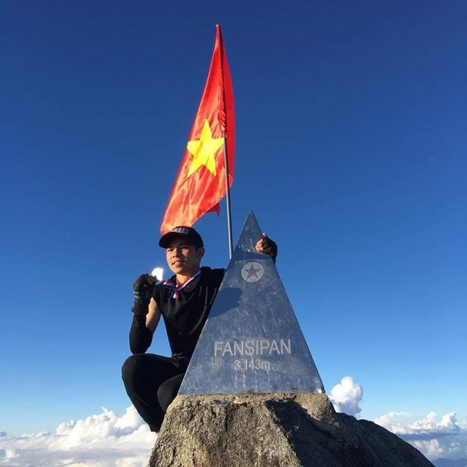 Chàng trai 23 tuổi đột tử ở đường chạy HCMC Marathon 2019 - Ảnh 1. Chàng trai 23 tuổi đột tử ở đường chạy HCMC Marathon 2019 - Ảnh 1.