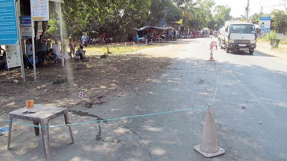 Phá kính ô tô, thiếu niên 17 tuổi bị đâm chết - Ảnh 1. Phá kính ô tô, thiếu niên 17 tuổi bị đâm chết - Ảnh 1.