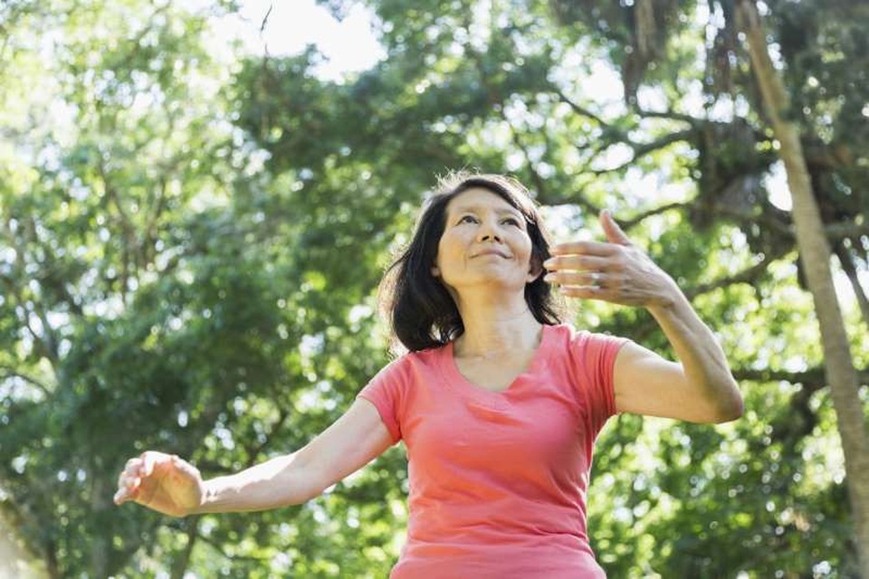 Những cách điều trị bệnh Parkinson không dùng thuốc - Ảnh 1. Những cách điều trị bệnh Parkinson không dùng thuốc - Ảnh 1.