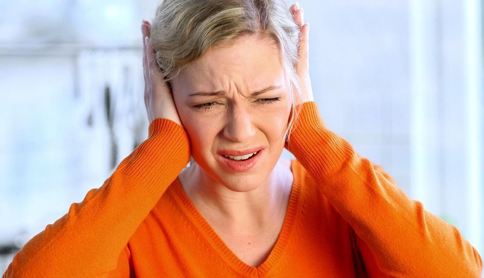 Ù tai kiểu mạch đập: Nguyên nhân và cách điều trị - Ảnh 1. Ù tai kiểu mạch đập: Nguyên nhân và cách điều trị - Ảnh 1.