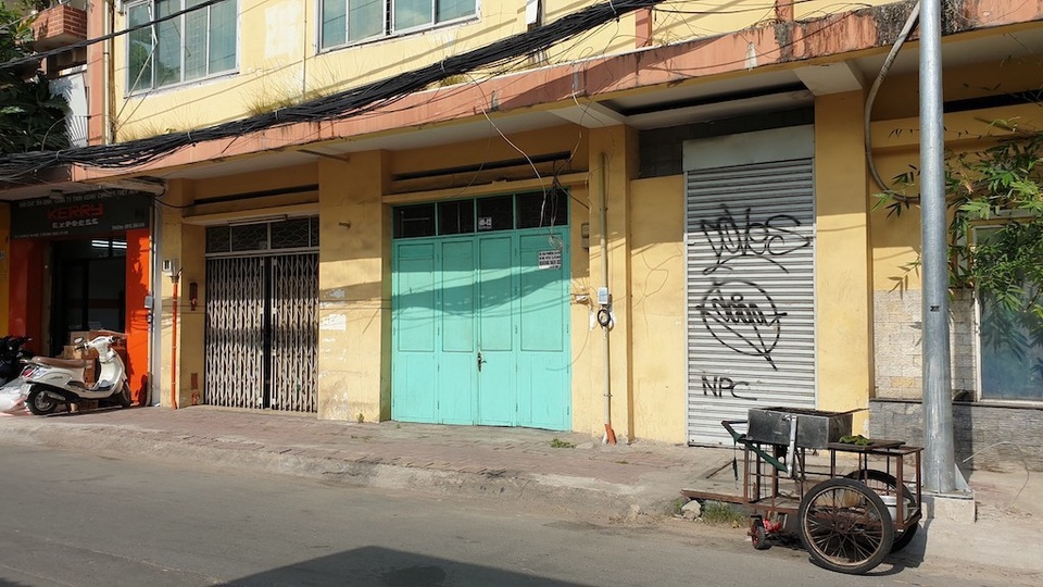 Người phụ nữ cầm búa đập phá xe Mercedes-Benz nói gì? - Ảnh 3.