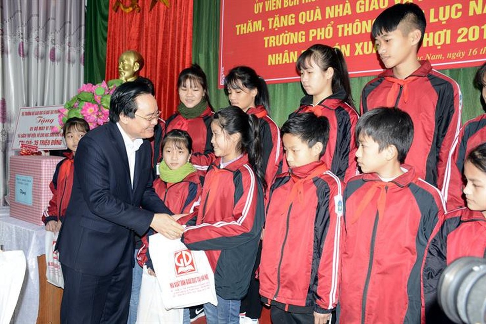 Bộ trưởng Phùng Xuân Nhạ: Sẽ sửa quy định thi giáo viên giỏi - Ảnh 3. Bộ trưởng Phùng Xuân Nhạ: Sẽ sửa quy định thi giáo viên giỏi - Ảnh 3.