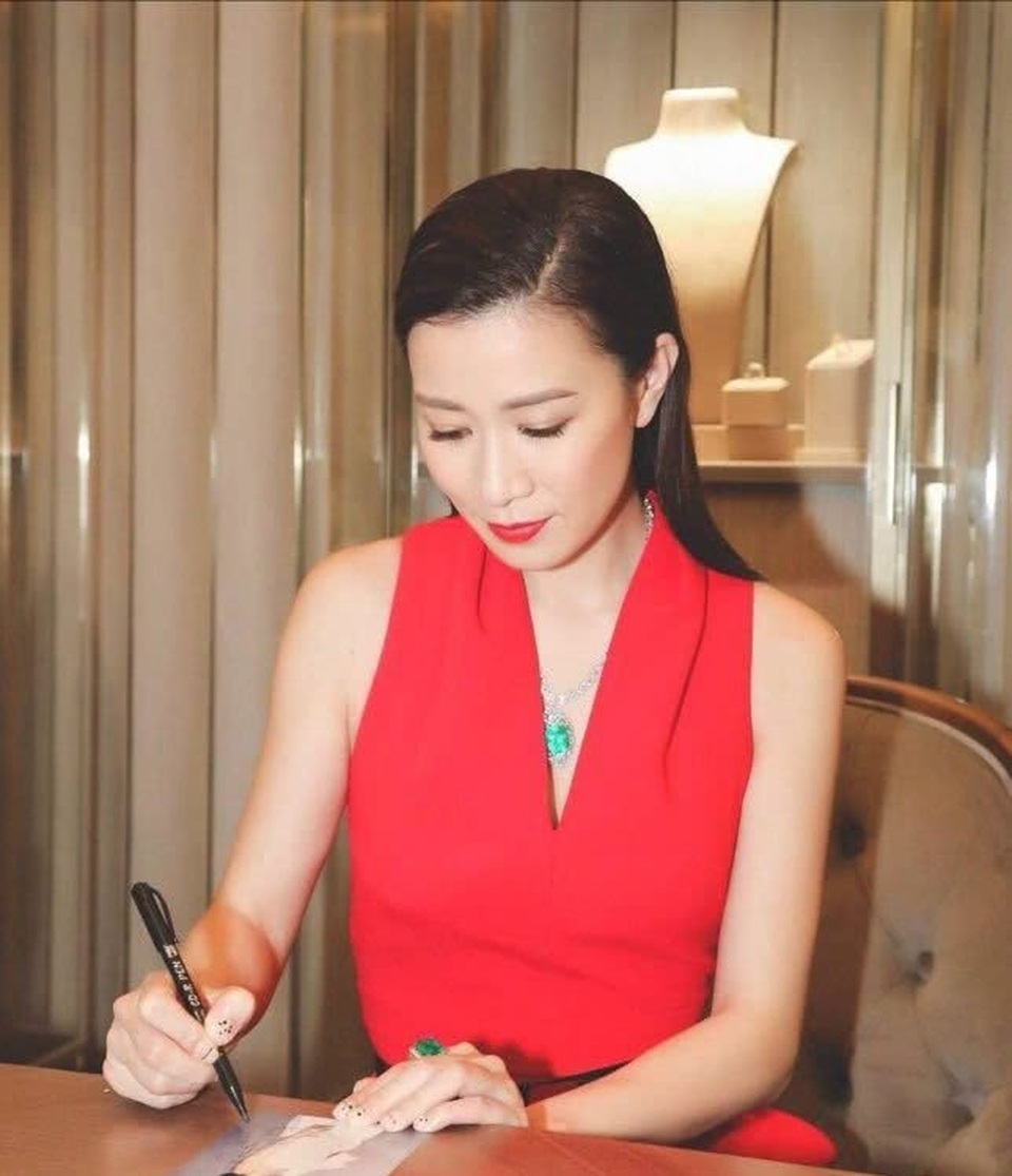 Xa Thi Mạn: Mỹ nhân đa tình khó tìm được hạnh phúc - Ảnh 11. Xa Thi Mạn: Mỹ nhân đa tình khó tìm được hạnh phúc - Ảnh 11.