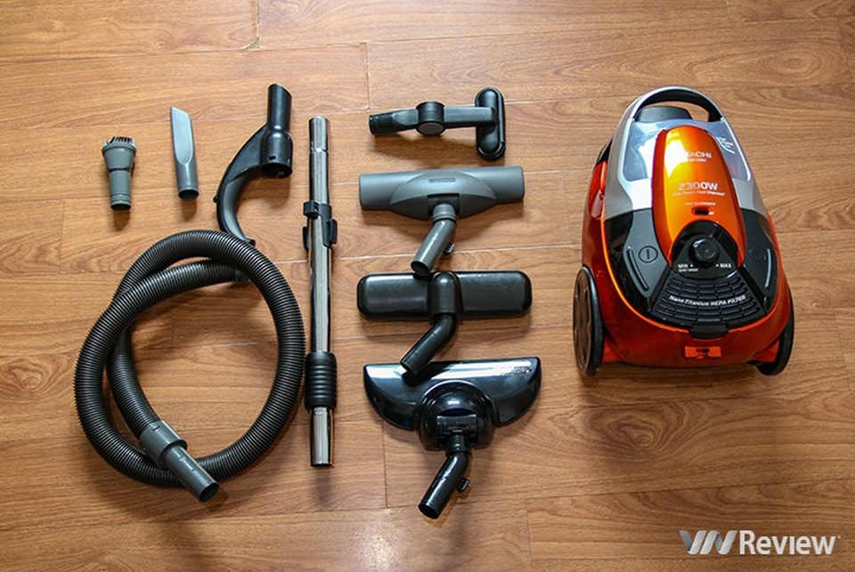 Máy hút bụi Hitachi CV-SE230V: Hút cả bình nước 20 lít, giàu phụ kiện - Ảnh 2. Máy hút bụi Hitachi CV-SE230V: Hút cả bình nước 20 lít, giàu phụ kiện - Ảnh 2.