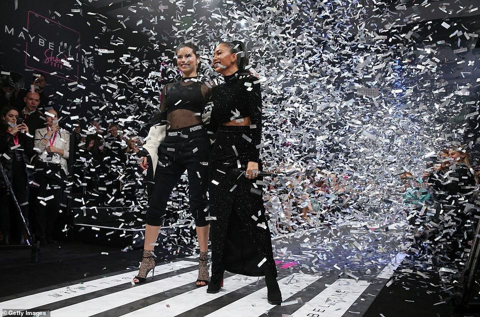 Nicole Scherzinger đọ dáng Adriana Lima - Ảnh 4. Nicole Scherzinger đọ dáng Adriana Lima - Ảnh 4.