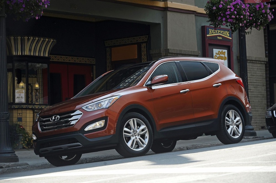 Hyundai và Kia triệu hồi hàng loạt xe vì nguy cơ cháy - Ảnh 1. Hyundai và Kia triệu hồi hàng loạt xe vì nguy cơ cháy - Ảnh 1.