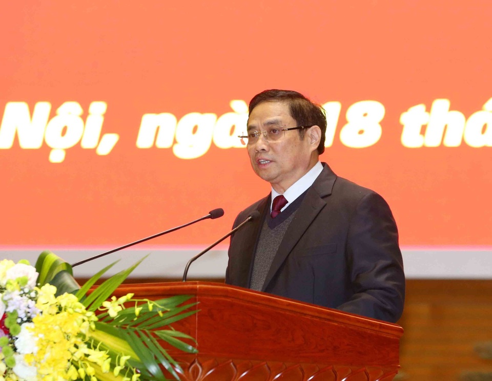 Thu hẹp một bộ phận không nhỏ cán bộ, đảng viên suy thoái - Ảnh 1. Thu hẹp một bộ phận không nhỏ cán bộ, đảng viên suy thoái - Ảnh 1.