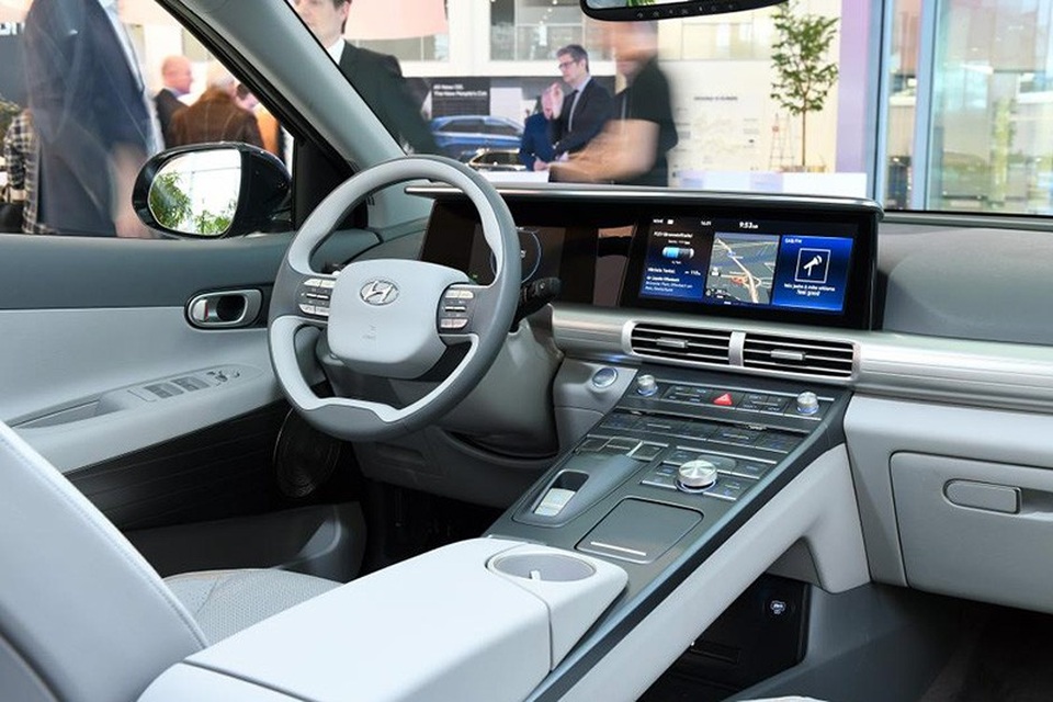 Hyundai Nexo dùng pin nhiên liệu hydro đầu tiên lăn bánh - 5 Hyundai Nexo dùng pin nhiên liệu hydro đầu tiên lăn bánh - 5
