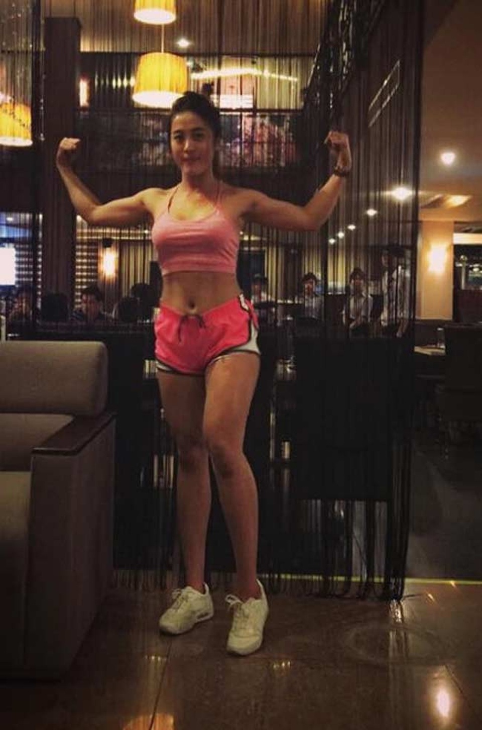 Nhiều cô gái Việt có mặt xinh búp bê nhưng cơ bắp khiến đàn ông "run rẩy" - 9
Và xem đây như là đam mê số 1 của mình.