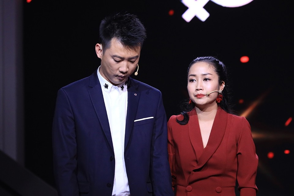 Minh Khang bật khóc: "Thúy Hạnh đã cưu mang tôi" - 2 Ốc Thanh Vân xúc động trước tình yêu của ông xã dành cho mình. (Ảnh: Lê Nhân)