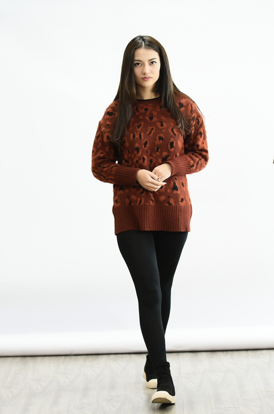 Hồng Quế giản dị bất ngờ đi casting show trang phục Phật tử - 1
Hồng Quế giản dị đi casting cho show trang phục Phật tử.