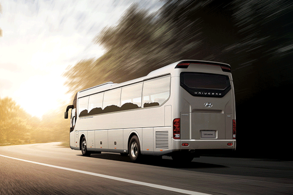 Hyundai đẩy mạnh mảng xe thương mại với Universe 47 chỗ - 1 Hyundai đẩy mạnh mảng xe thương mại với Universe 47 chỗ - 1